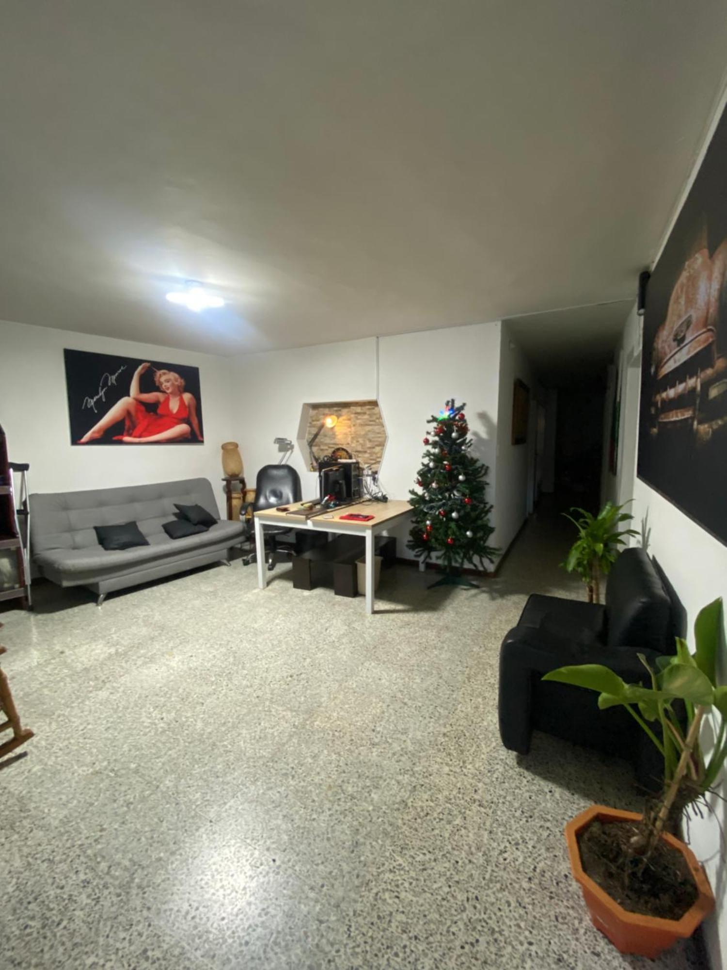 Hostel Kumho Alojamiento Медельїн Екстер'єр фото