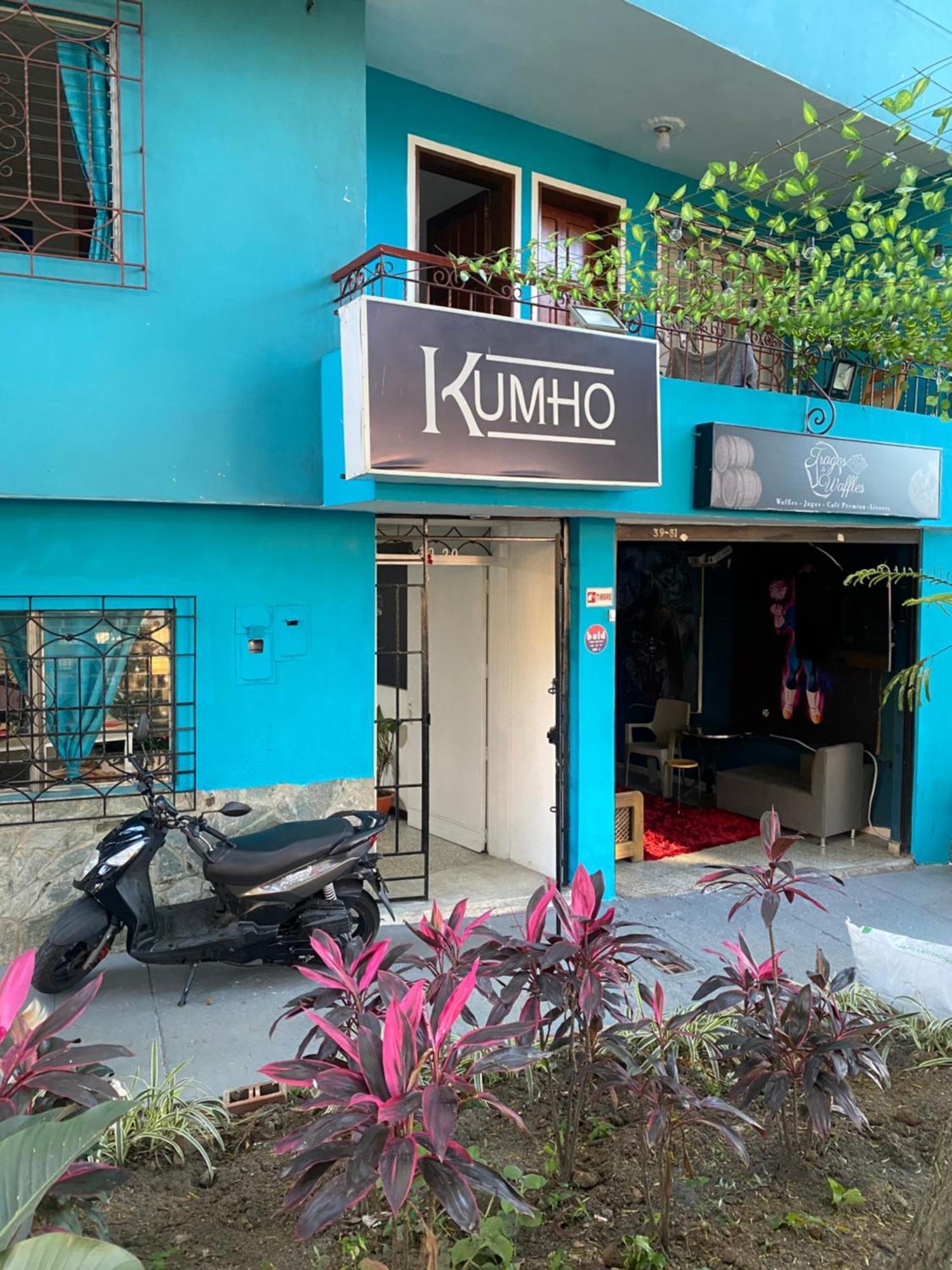 Hostel Kumho Alojamiento Медельїн Екстер'єр фото