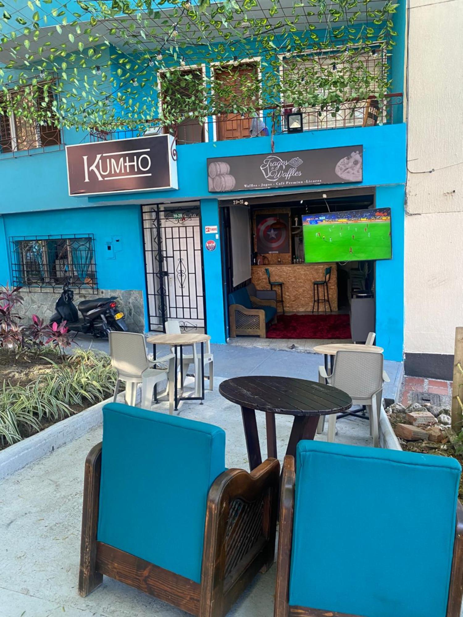 Hostel Kumho Alojamiento Медельїн Екстер'єр фото