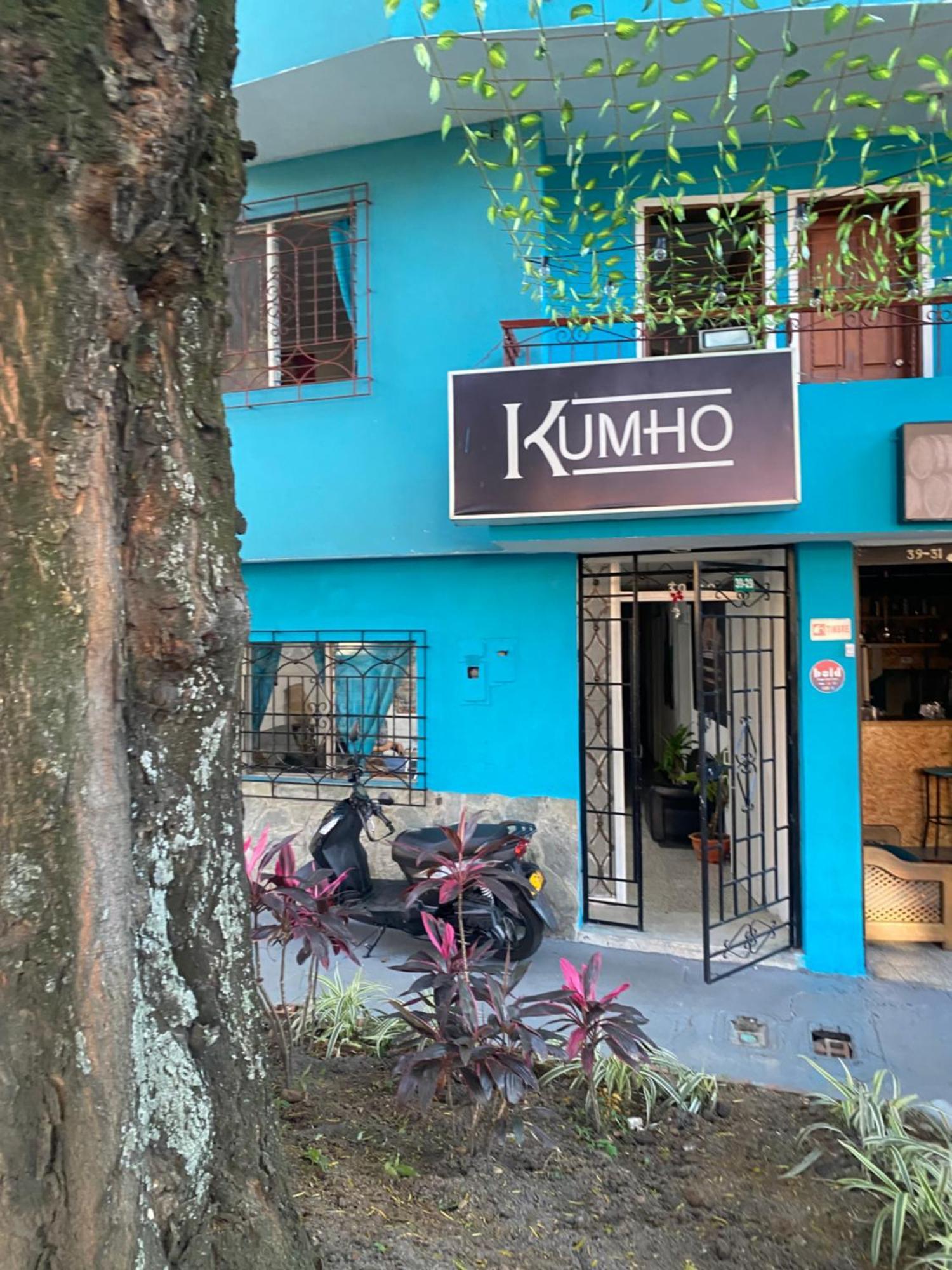 Hostel Kumho Alojamiento Медельїн Екстер'єр фото